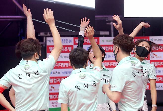 TS샴푸∙푸라닭, PBA