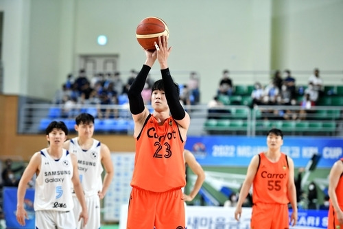 KBL 컵대회 첫 경기 승리를 이끈 전성현[KBL 제공]