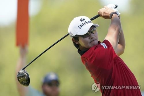 4라운드 경기에서 티샷하는 김성현.
[AP=연합뉴스]