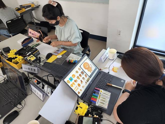 SW미래채움 전남센터에서 SW전문강사 교육을 받고 있다.