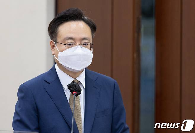조규홍 보건복지부 장관 후보자가 27일 오후 서울 여의도 국회에서 열린 보건복지위원회의 인사청문회에서 모두발언을 하고 있다. 2022.9.27/뉴스1 ⓒ News1 이재명 기자