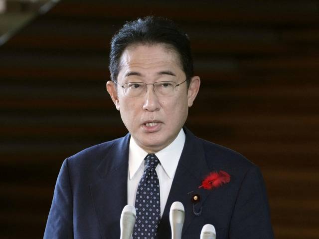 기시다 후미오 일본 총리가 4일 도쿄 총리 관저에서 북한이 발사한 중거리탄도미사일(IRBM)이 자국 상공을 통과한 데 대해 “폭거”라며 강하게 비난하고 있다. 로이터연합뉴스