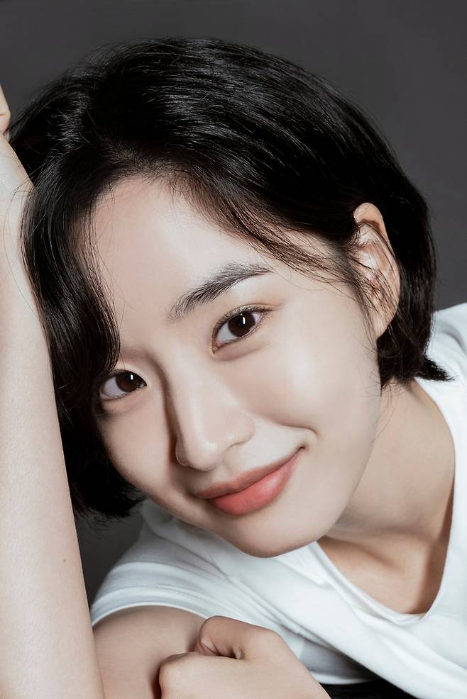 신예 방효린. 바로엔터테인먼트