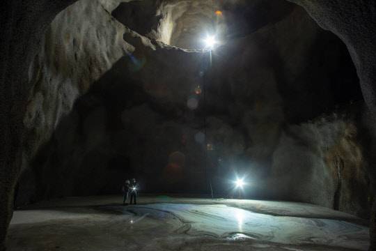 IBS 지하실험실 '예미랩'의 대형 액체섬광물질 검출기(LSC)가 들어설 실험공간



IBS 제공