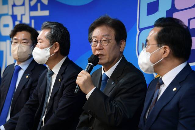 ▲더불어민주당 이재명 대표가 5일 오전 서울 영등포구 중앙당사에서 열린 '당원존' 개관식 겸 공개 최고위원회의에 참석해 모두발언을 하고 있다. ⓒ연합뉴스