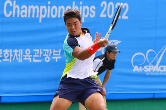ATP 챌린저 두 대회 연속 복식 우승에 도전하는 정윤성(사진=대한테니스협회)
