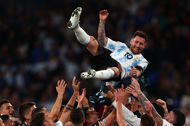 아르헨티나의 축구영웅 리오넬 메시. 그는 2022 카타르월드컵에서 “아르헨티나는 우승후보가 아니다”고 했다. AFP 연합뉴스