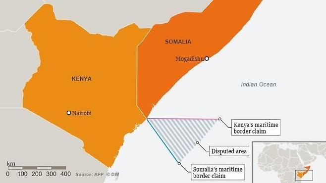 케냐-소말리아 해상광구 분쟁도(분쟁 수역은 빗금 친 삼각형) [인터내셔널 로 홈페이지 캡처=연합뉴스]