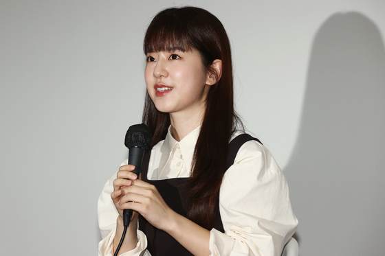 Actor Park Hye-su attends a discussion session on Oct. 9 for her film "The Dream Songs," which took place at the Korean Film building in Busan’s Haeundae District as part of the Busan International Film Festival. [YONHAP]