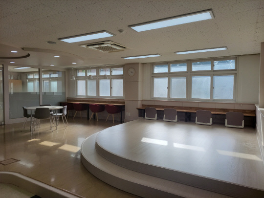 일부공간재구조화가 구축된 대전복수고등학교 4층 늘배움 모습. 사진=대전시교육청 제공