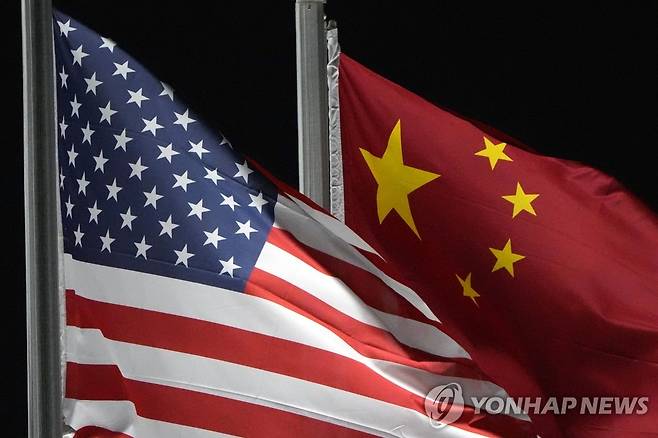 미국과 중국 국기 [AP 연합뉴스 자료사진.재판매 및 DB 금지]