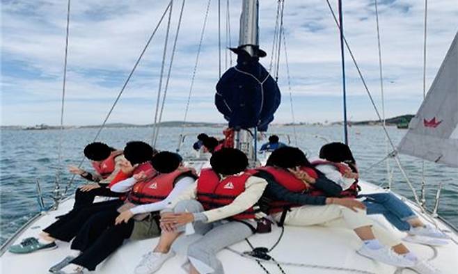 A협동조합의 2020년 10월 요트체험 사진. 서범수 의원실 제공