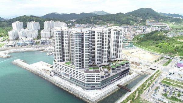 포레나 여수웅천 디아일랜드 전경. /한화건설