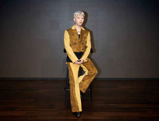 이찬혁은 17일 오전 서울 마포구 합정동 YG신사옥에서 첫 솔로 정규 앨범 '에러(ERROR)' 발매 기념 기자간담회를 개최했다. YG엔터테인먼트 제공