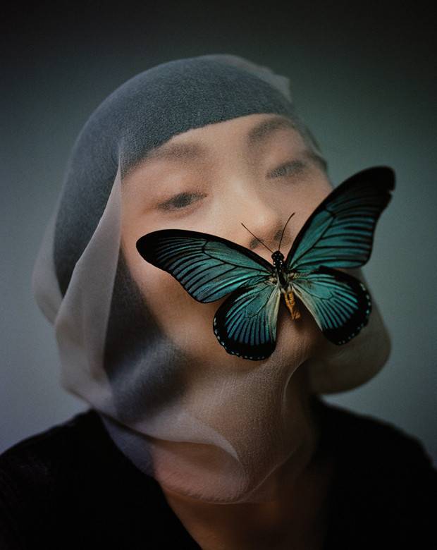 모델을 하나의 오브제로 바라본 개인 작업 중 한 컷.