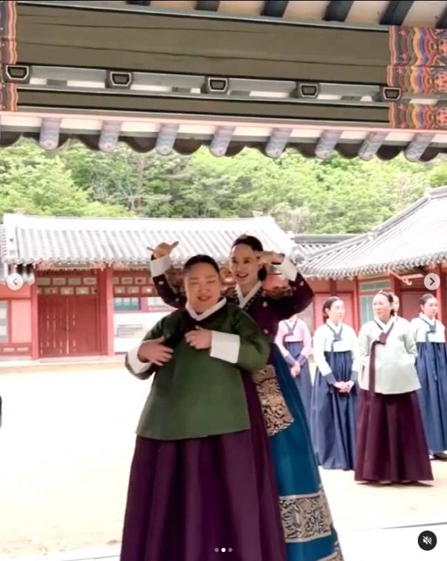 출처| 김혜수 소셜미디어 계정