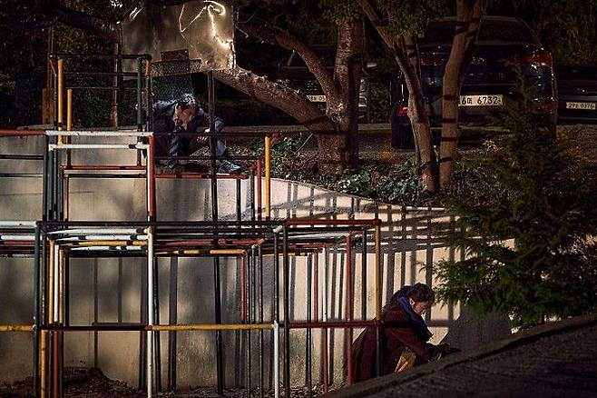 혼잣말의 목적어가 그 말을 듣는 기적 ⓒ