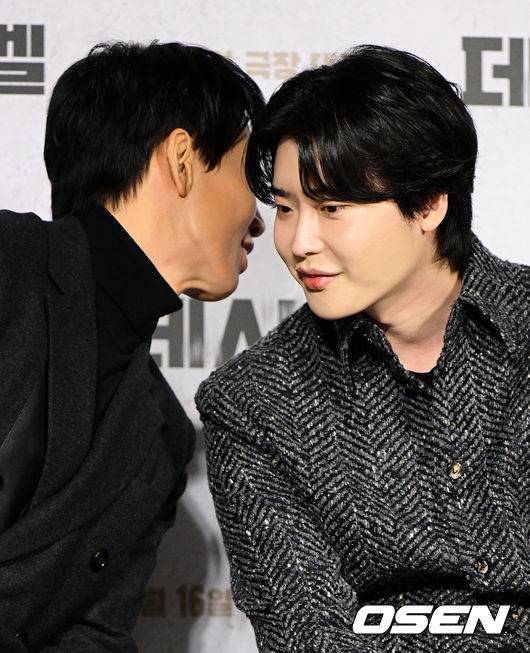 [OSEN=지형준 기자]배우 김래원, 이종석이 간담회를 하고 있다. 2022.10.21 /jpnews@osen.co.kr