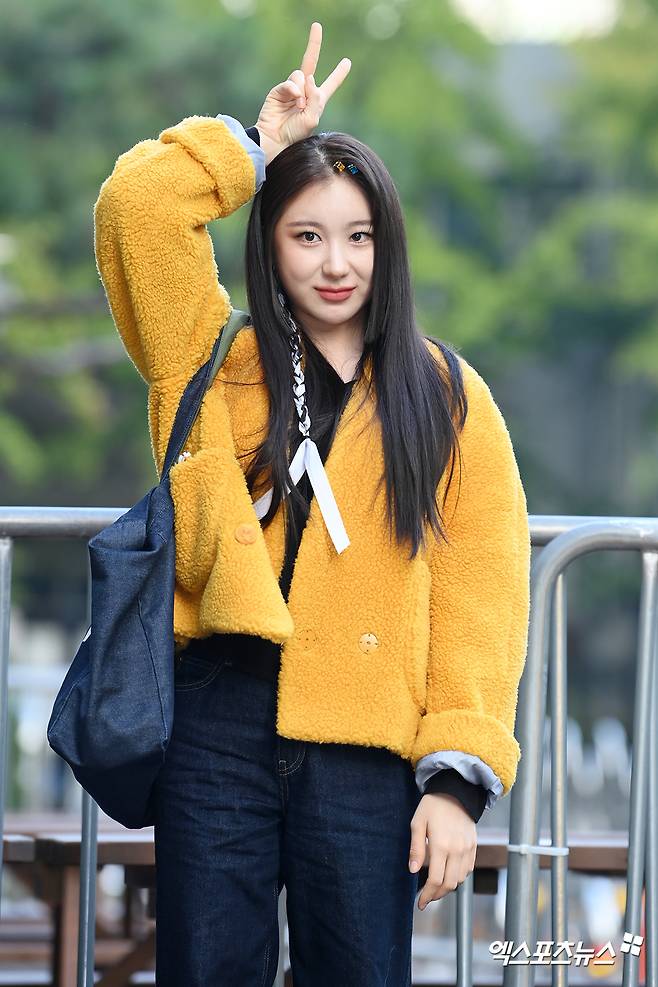 이채연