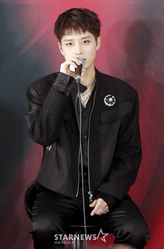 NCT 127(엔시티 127) 태일이 23일 오후 서울 송파구 올림픽주경기장에서 진행된 두 번째 월드 투어의 서울 스페셜 공연 'NEO CITY : SEOUL - THE LINK +'(네오 시티 : 서울 - 더 링크 플러스) 기자회견에 참석해 인사말을 하고 있다.   NCT 127은 11월 4~5일 인도네시아 자카르타 ICE BSD에서 두 번째 월드 투어 'NEO CITY - THE LINK' 공연을 개최한다. 2022.10.23 /사진=김창현 기자 chmt@