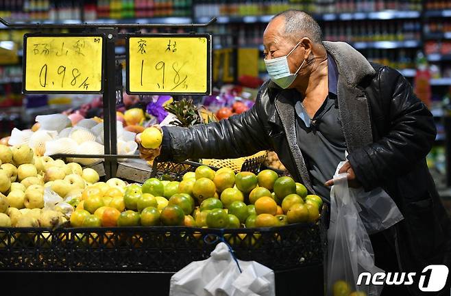 중국의 한 식료품 매장 ⓒ AFP=뉴스1