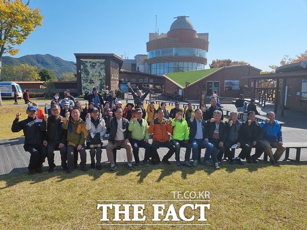 충북 괴산군과 (사)괴산군귀농귀촌인협의회가 지역주민, 귀농‧귀촌인 간 갈동 해소 등을 위해 시행한 화합 프로그램이 호응을 얻고 있다. /괴산군.