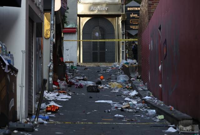 30일 오전 서울 용산구 이태원 압사 사고 현장 인근이 통제되고 있다. 뉴시스