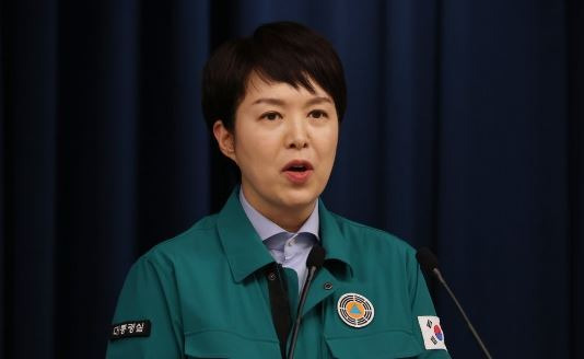 김은혜 대통령실 홍보수석이 30일 오후 서울 용산 대통령실 청사 브리핑룸에서 이태원 압사 참사와 관련해 브리핑을 하고 있다. / 사진=연합뉴스