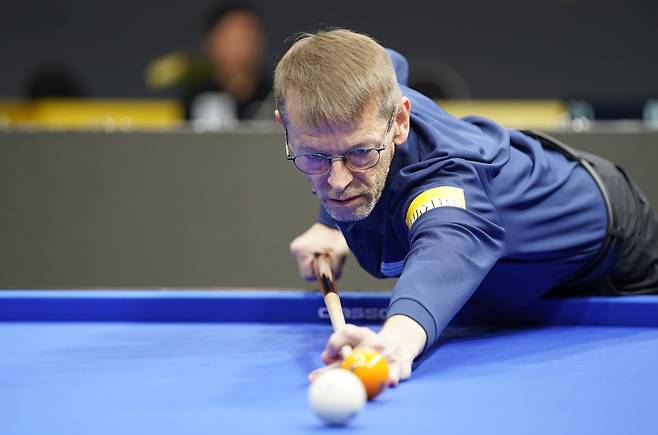 "당구황제" 브롬달은 8강전에서 명성에 걸맞게 잇따라 놀라운 샷을 선보였다. (사진=파이브앤식스)