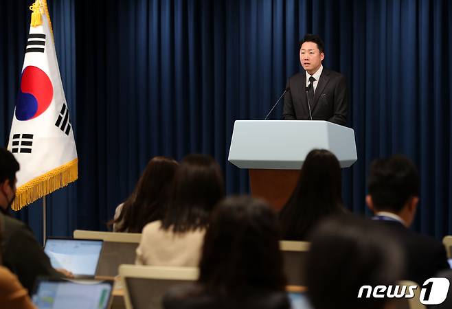 이재명 대통령실 부대변인이 31일 오후 용산 대통령실 청사에서 현안 브리핑을 하고 있다. 2022.10.31/뉴스1 ⓒ News1 오대일 기자