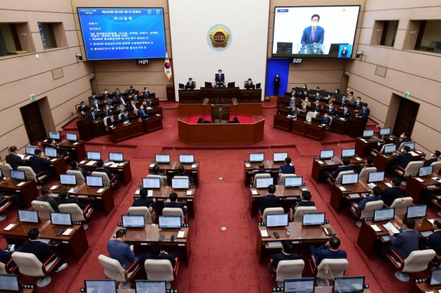 경상남도의회 본 회의장. 경남도의회 제공