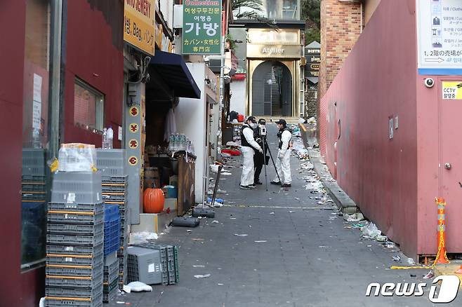 서 서울 용산구 이태원 압사 참사 현장. (공동취재) 2022.10.31/뉴스1 ⓒ News1 구윤성 기자