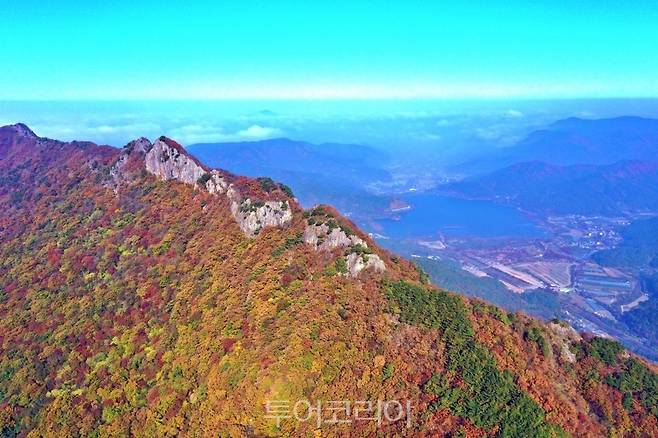 울긋불긋 단풍 절정 맞은 정읍 내장산