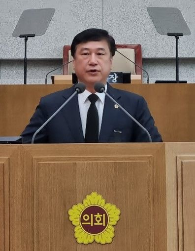 5분 발언을 하고 있는 이택수 경기도의원 ⓒ경기도의회