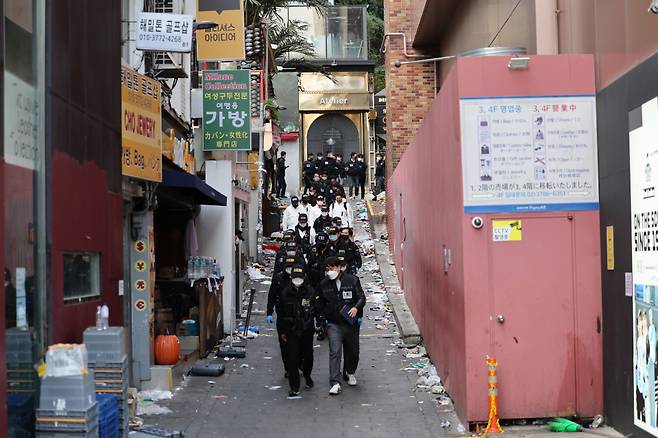 이태원 참사사고가 발생한 해밀톤호텔 인근 골목 ⓒ연합뉴스