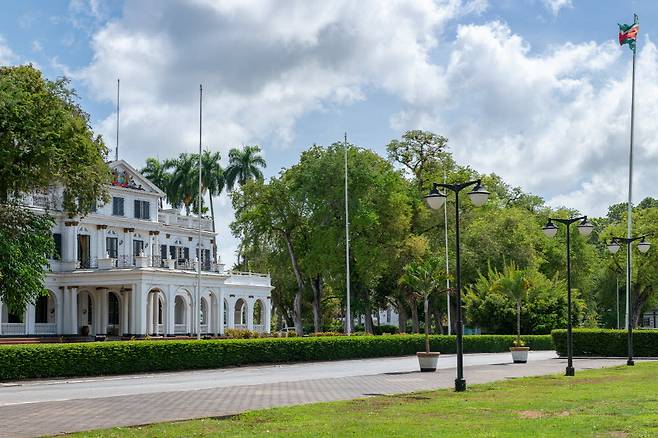 파라마리보 대통령 궁(The Presidential Palace)