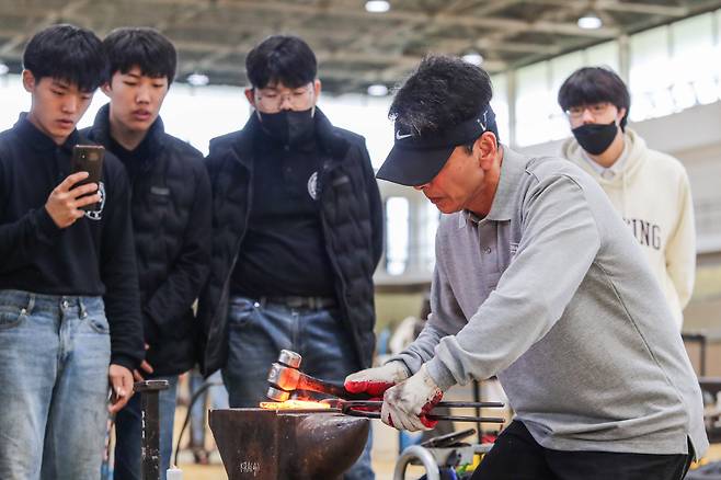 한국마사회장배 창제사챔피언십 신상경 장제사 시연. 사진제공=한국마사회