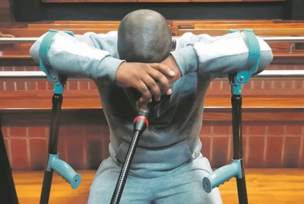 9년간 약 100명의 미성년자를 성폭행 한 혐의로 법정에 선 남아공 남성 파카티(32)