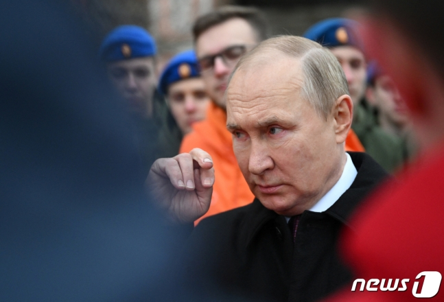 블라디미르 푸틴 러시아 대통령은 우크라이나에서 군사 특수 작전(침공)에 참여하기 위해 동원된 러시아인 수가 32만명에 육박한다고 발표했다. 2022.11.04. ⓒ 로이터=뉴스1