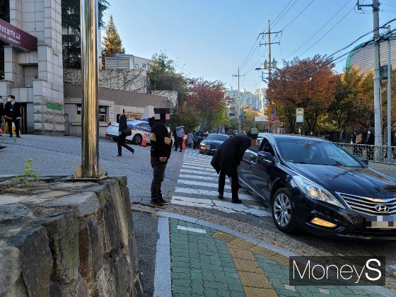 5일 서울 서대문구 감리교신대학교에서 진행된 한남2구역 재개발사업 시공사 선정 투표에서  대우건설이 시공사로 선정됐다. /사진=신유진 기자