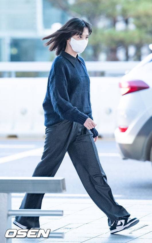 [OSEN=인천공항, 민경훈 기자]박은빈이 출국장으로 이동하고 있다. 2022.11.04 / rumi@osen.co.kr