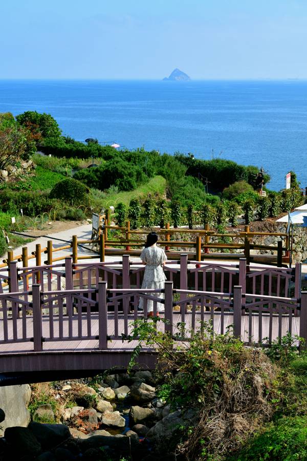 다랭이마을 해안산책로.