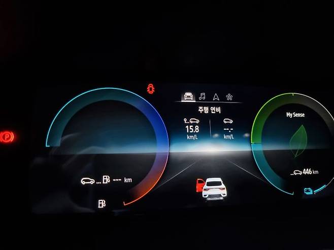 시승을 마친 후 확인한 연비. ⓒ데일리안 편은지 기자