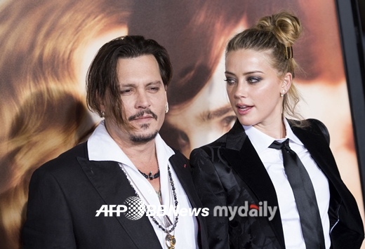 Amber Liu Heard, 36, who is divorced from Hollywood star Johnny Mathis Depp, 59, is focusing on raising her daughter in Europe, Entertainment Media People reported on Monday.An official told People that Shepherd is tired of the trial and has longed for his young daughter. He is now focusing on raising his daughter.She said she had been in Europe for the past few months and could be a mother there.Hurd now spends time with his daughter every day, taking walks around, visiting parks and enjoying a good life; he got his daughter Una last July through a surrogate mother.Johnny Mathis Depp won all three defamation lawsuits and received more than 10 million Family Dollars (approximately 14.1 billion) in damages.Heard, on the other hand, won one lawsuit and received 2 million Family Dollars (about 2.8 billion) in Damages.Heards legal representative said, I lost about 50 million Family Dollars (about 65.3 billion won) in the process of filing a lawsuit with Johnny Mathis Deb, adding, I cant afford to pay Damages.To raise money, Hurd sold his California mansion for 1.05 million Family Dollars.