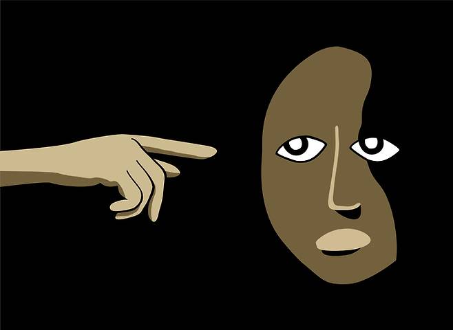 주변 사람에게 경계를 설정하고, 내 외모를 멋대로 평가하는 '얼평', '몸평'에 휘둘리지 말자. [사진=게티이미지뱅크]