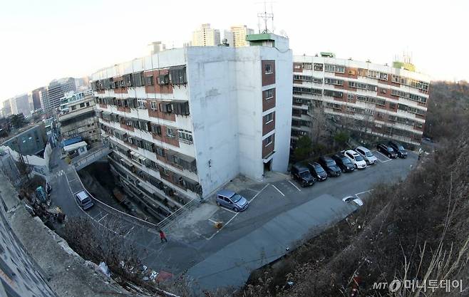 서울 중구 회현제2시민아파트 전경. /사진=이기범 기자