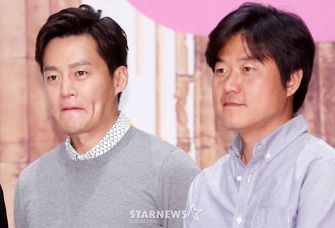 이서진(왼쪽)과 나영석PD /사진=스타뉴스 /사진=홍봉진기자 honggga@