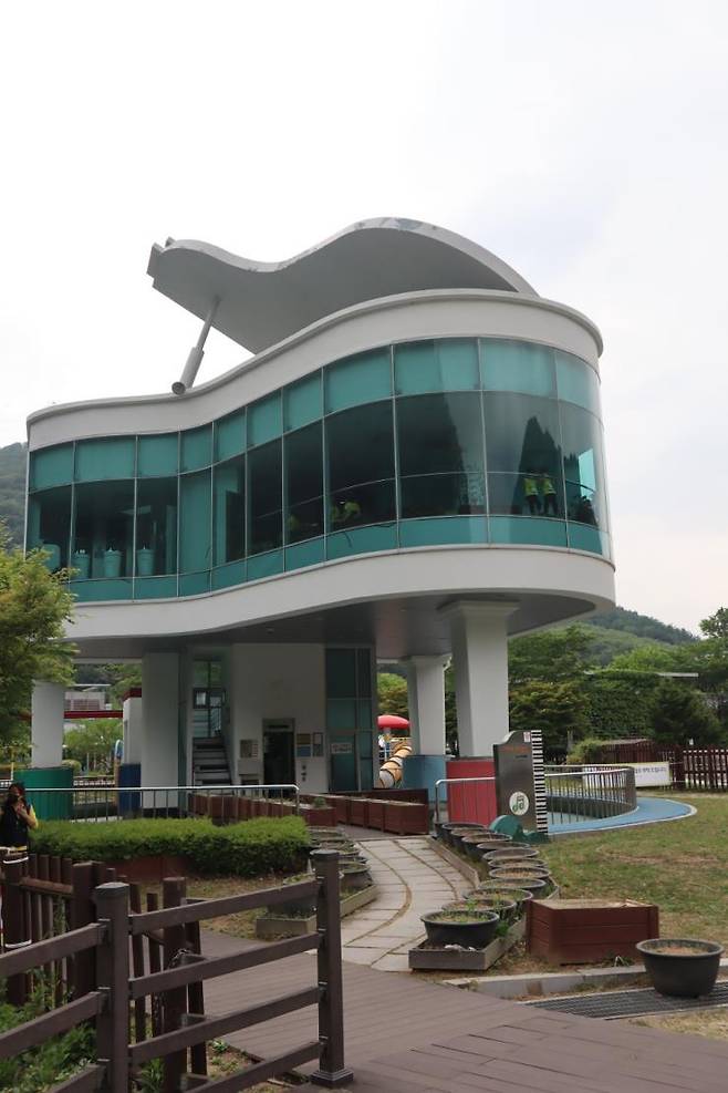 피아노 폭포
