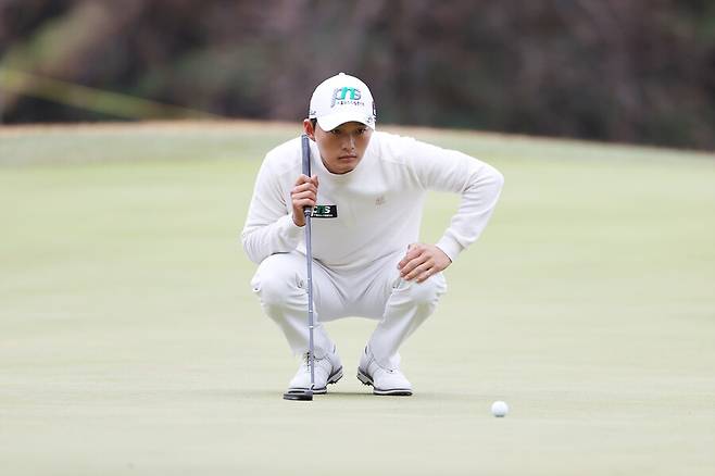 ▲ 김영수가 올 시즌 한국프로골프(KPGA) 코리안투어 대상과 상금왕을 석권했다. ⓒ KPGA