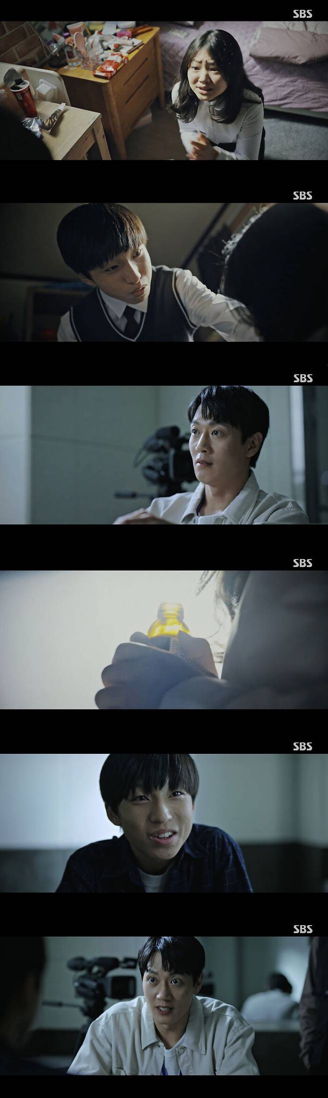 Kim Rae-won arrests a law-abiding boy for aiding SuicideIn SBS The First Responders (hereinafter referred to as Small Side), which was broadcast on the 18th, Qin Hao was shown to reveal the truth of the poisoning incident.On this day, the Qin Hao dog judged that Death would not have made such a decision on his own, and confirmed that he was receiving Blackmail  ⁇  Cinémix Par Chloé before his death.At the end of the investigation, Qin Hao noticed that Hyun-seo and his classmate Yang Jun-tae were Blackmail  ⁇  Cinémix Par Chloé.At the end of Qin Haos interrogation, Yang Jun-tae revealed his true colors, and he revealed that he had taken the prefecture to Illegal gambling and then loaned it to work loans.In addition, Yang Jung-tae took Illegal footage of Hyun-seo and said, You are now my slave.If you lose interest again, I will spread this picture on your mothers real estate. Blackmail  ⁇  Cinémix Par Chloé asked me to get another loan in the name of Mother.So Hyun-seo pulled out the pesticide he brought from his grandmothers house. Yang Jun-tae said, You are a nuisance to the world. Drink it. Drink it. He scared Hyun-seo.While Hyun-seo was dying, he was afraid of Yang Jun-taes Blackmail  ⁇  Cinémix Par Chloé, so he played Illegal gambling game and died, and Qin Hao dog was angry.Yang Jun-tae said, But Detective, I have not had a birthday yet. A law-abiding boy under the age of 14. I do not get that punishment.Its just that my dad can do anything to relieve his stress. Qin Hao said, You know one thing, but you dont know two things. It will take more than three months to file a statement and send it to the prosecutors office. Then its not your way. Dont they teach you that in the internet lectures?And he enumerated the charges of Yang Jun-tae one by one and noticed the punishment of the law and attracted attention.